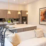 10 Park Square East, Luxury Serviced Lejlighedshotel 4*