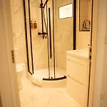 10 Park Square East, Luxury Serviced Leeds (West Yorkshire)