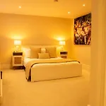 10 Park Square East, Luxury Serviced