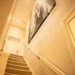 10 Park Square East, Luxury Serviced