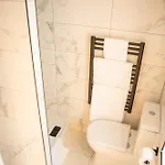 10 Park Square East, Luxury Serviced Leeds (West Yorkshire)