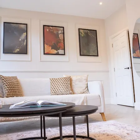 10 Park Square - Luxury Serviced 公寓式酒店 4*