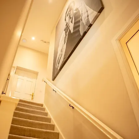 10 Park Square - Luxury Serviced