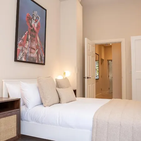 10 Park Square - Luxury Serviced 公寓式酒店 4*