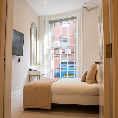 10 Park Square - Luxury Serviced 4*