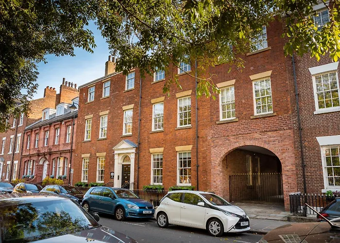 Aparthotel 10 Park Square - Luxury Serviced