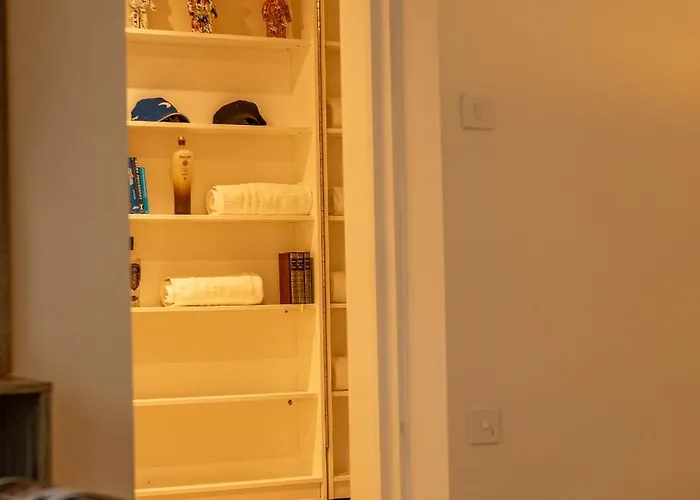 Апарт-готель 10 Park Square - Luxury Serviced 4*