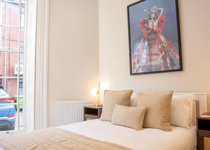 10 Park Square - Luxury Serviced Aparthotel 4*