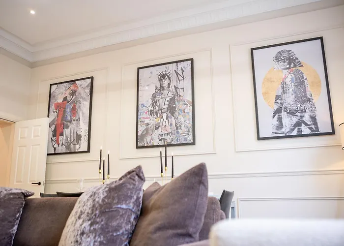 10 Park Square - Luxury Serviced Aparthotel 4*