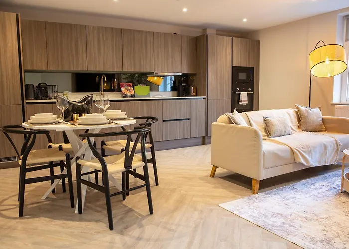 Апарт-готель 10 Park Square - Luxury Serviced 4*