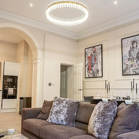 Hotel apartamentowy 10 Park Square - Luxury Serviced 4*