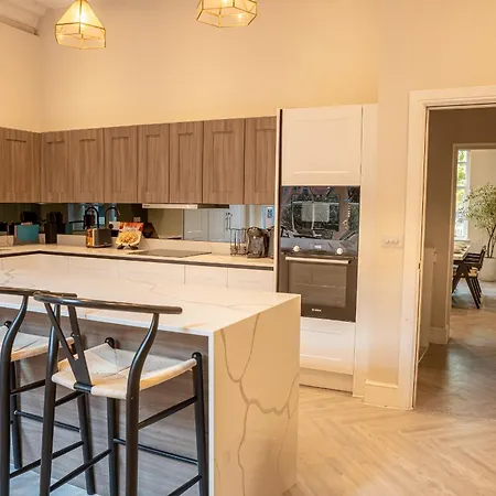 Hotel apartamentowy 10 Park Square - Luxury Serviced 4*