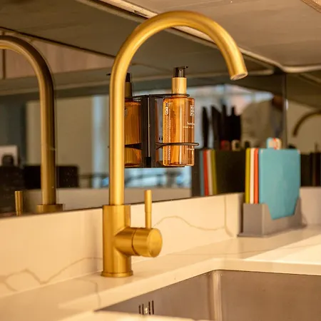 Hotel apartamentowy 10 Park Square - Luxury Serviced 4*