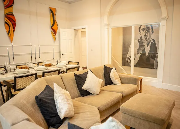 10 Park Square - Luxury Serviced