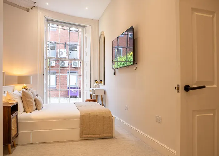 10 Park Square - Luxury Serviced 4*